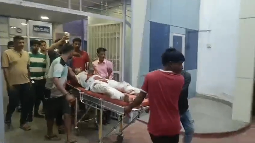 प्राथमिक उपचार के बाद सुपेला अस्पताल में रेफर किया गया।