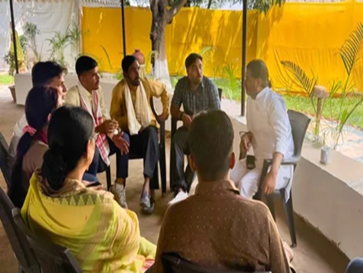 भरत के परिजन ने प्रशांत से की थी मुलाकात कर महापंचायत में शामिल होने का न्यौता दिया था।