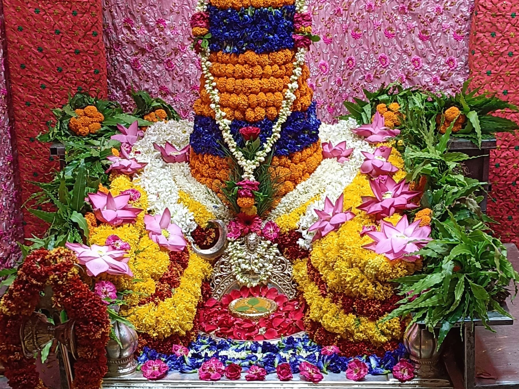 Kanpur Baba Anandeshwar Mandir Phool Bangla Shringar & Aarti