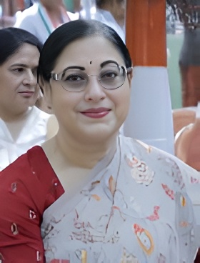 ये डॉ. गीता सिन्हा की फाइल फोटो है। इन्हें PMCH का नया प्रिंसिपल बनाया गया है।