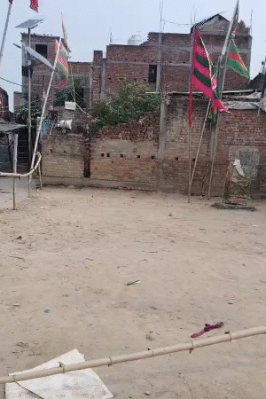 सुनील पर ताजिया पर फायरिंग करने का आरोप है।