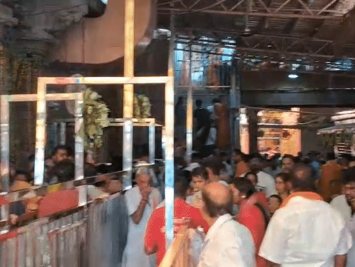रक्तदान के बाद वीआईपी दर्शन करवाए जाते हैं।
