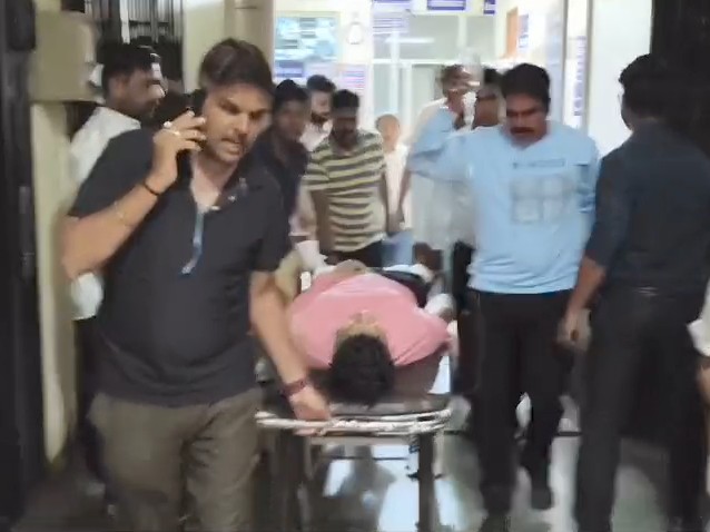 ट्रक की टक्कर