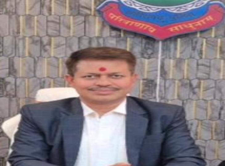 सिविल लाइन एसीपी रमाकांत साहू।