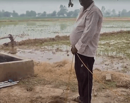 बोरवेल के अंदर रस्सी के जरिए अंडरवाटर कैमरे डाले गए, ताकि निर्भय की लोकेशन पता लगाई जा सके।