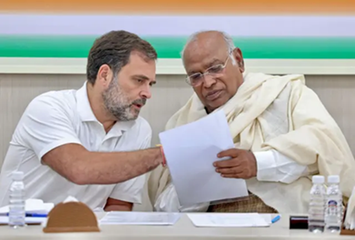 कांग्रेस पार्टी के अध्यक्ष मल्लिकार्जुन खड़गे और राहुल गांधी।- फाइल फोटो