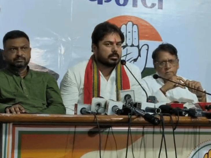 कांग्रेस ने इस मामले की सीबीआई जांच की मांग की.