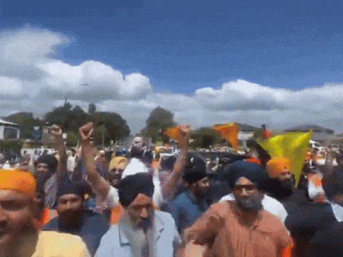 6 महीने पहले सिखों के नगर कीर्तन को रोक ब्रेन टमाकी ने बवाल किया था। - Dainik Bhaskar