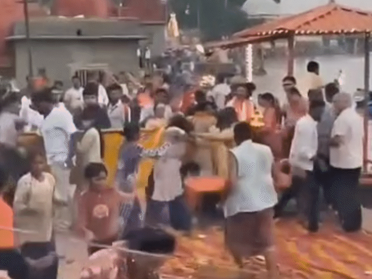 घटना रविवार शाम की है.