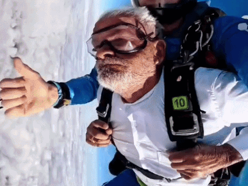 During the dive, Chuhad Singh was seen cheering in the sky.