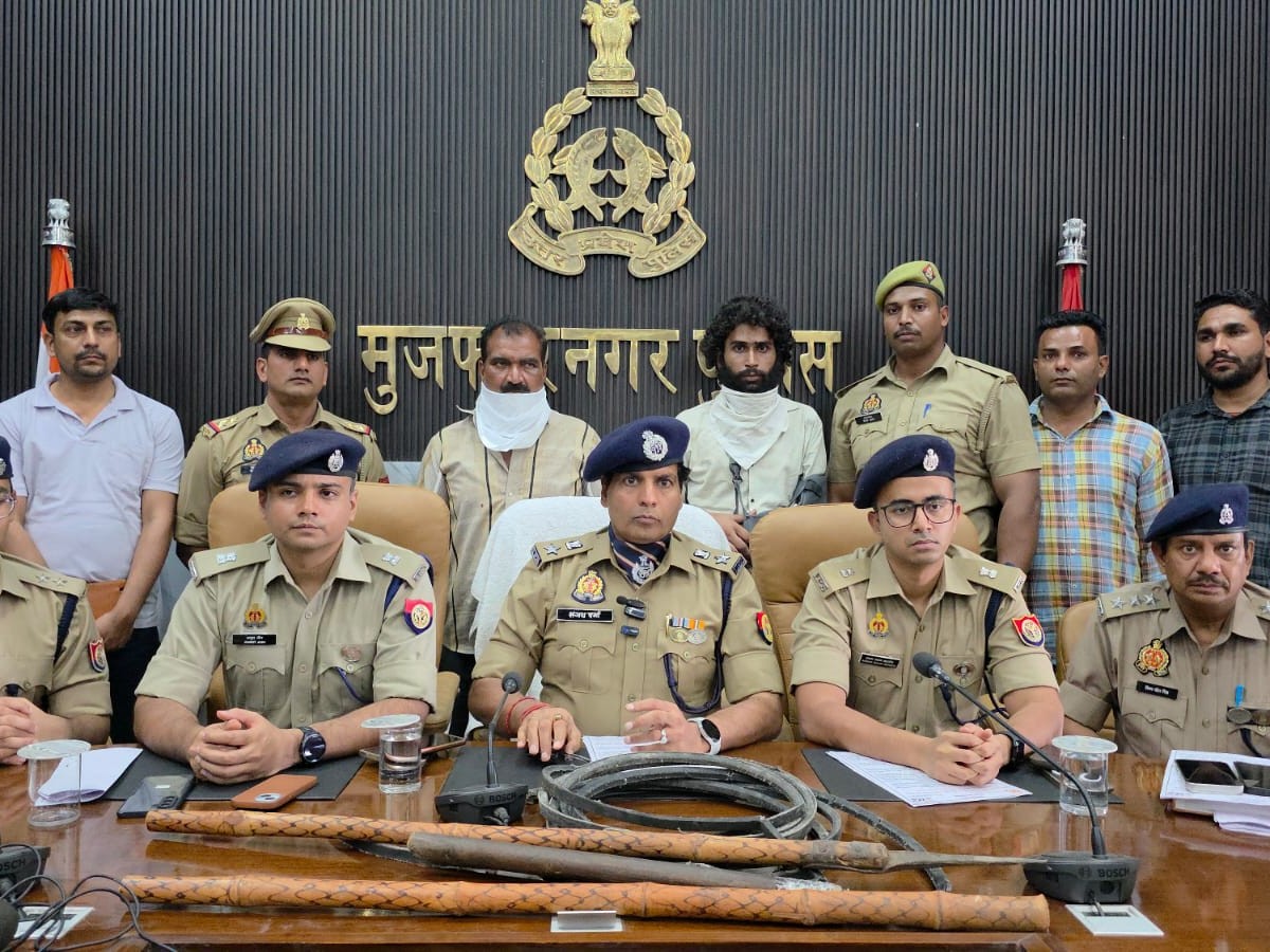 पुलिस ने फैक्ट्री में छापा मारा था। आरोपियों को गिरफ्तार कर मीडिया के सामने पेशकर पूरे मामले की जानकारी दी थी।