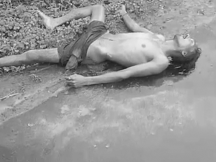 बस की टक्कर से युवक करीब 20 फीट दूर जा गिरा।
