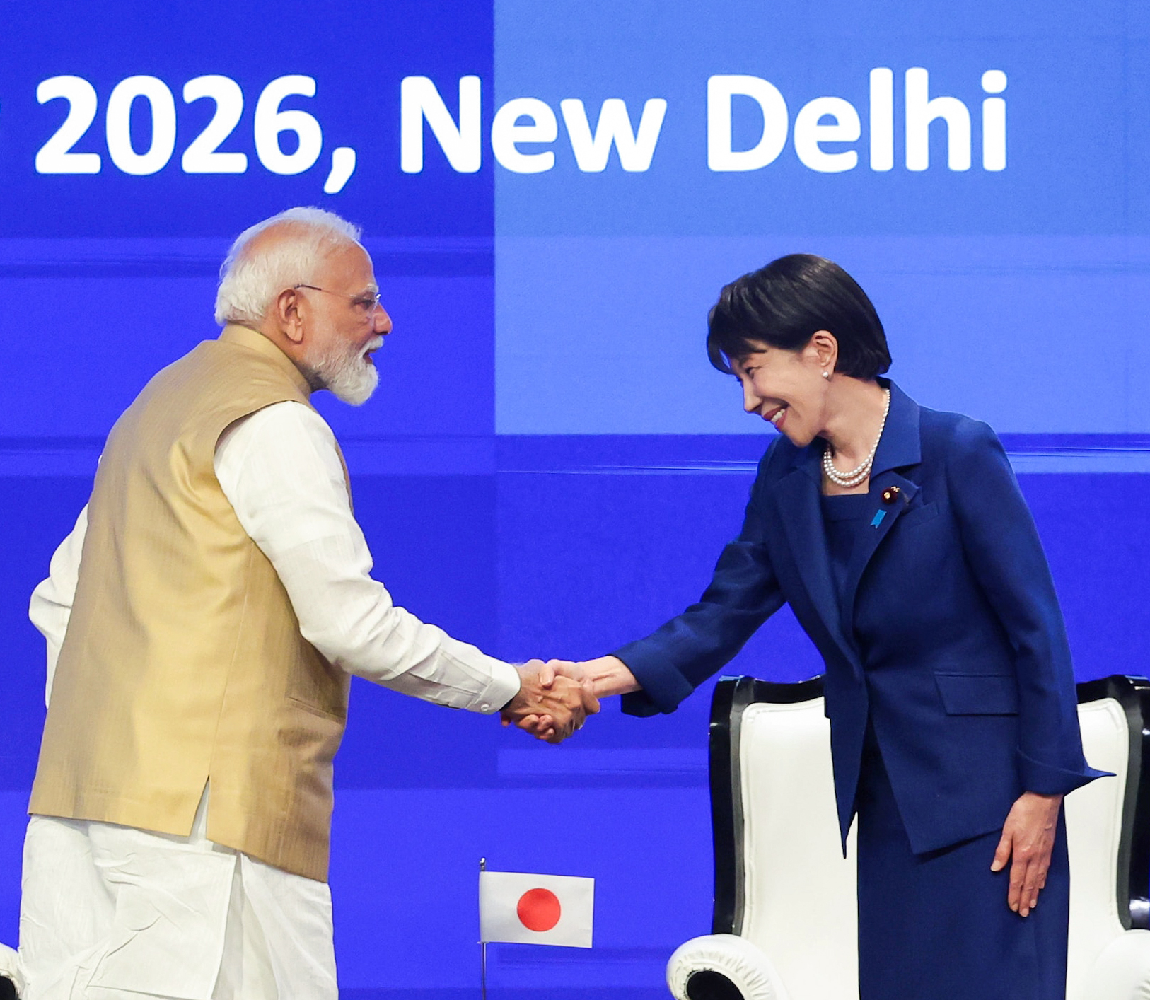 भारत-जापान जॉइंट इकोनॉमिक फोरम के दौरान प्रधानमंत्री मोदी ने जापान की प्रधानमंत्री साने ताकाइची का स्वागत किया।