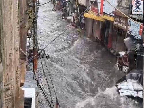 Mathura Heavy Rain | City Becomes Pond Due to Waterlogging