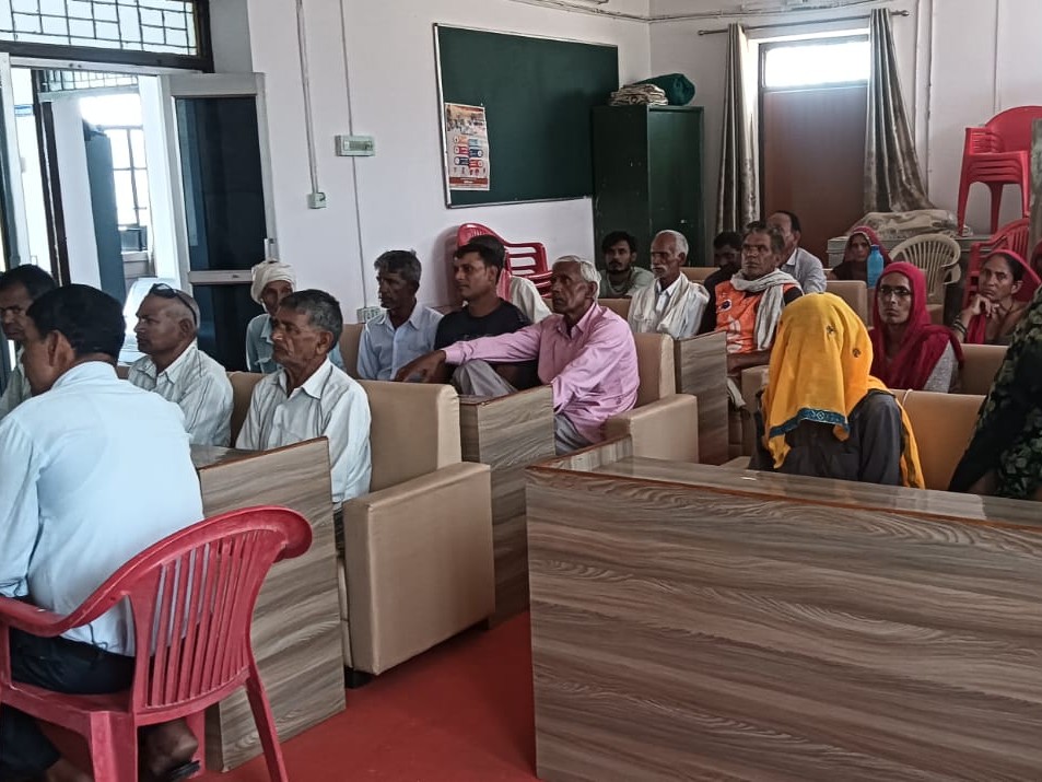 सभी ग्राम पंचायतों में LED स्क्रीन लगाई गई।