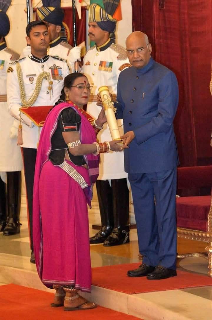 तीजन बाई को साल 2019 में पद्म विभूषण से सम्मानित किया गया था।