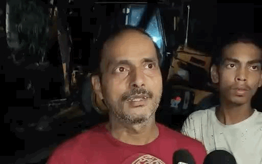 जानकारी देते हुए मृतक के चाचा प्रमोद शर्मा।