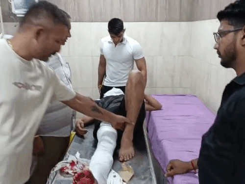 बदमाश विशाल उर्फ विक्की को अस्पताल में कराया गया भर्ती।