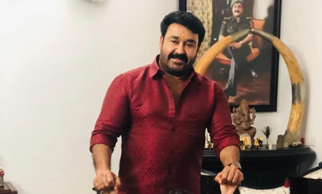 एक्टर ने 10 हाथी के दांत और उनसे बनी 13 मूर्तियां घोषित की हैं।