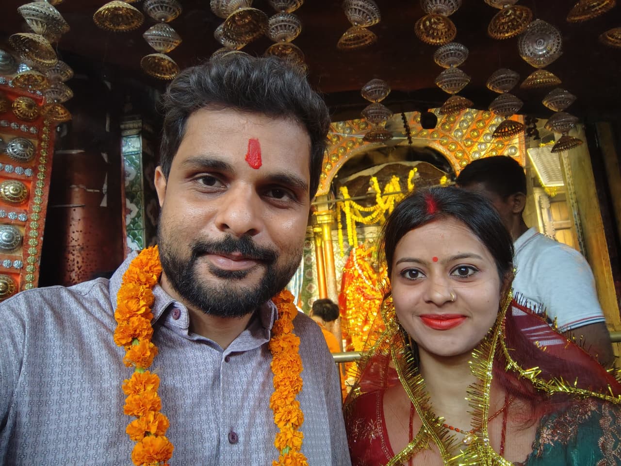 आरोपी पति कमलाकांत और मृतक पत्नी सोनाली की फाइल फोटो।