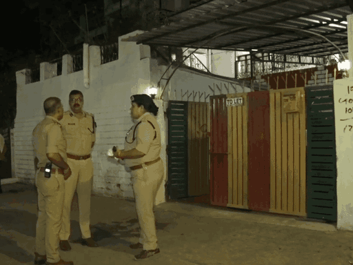 पुलिस ने दंपती के घर जाकर भी जांच की थी।
