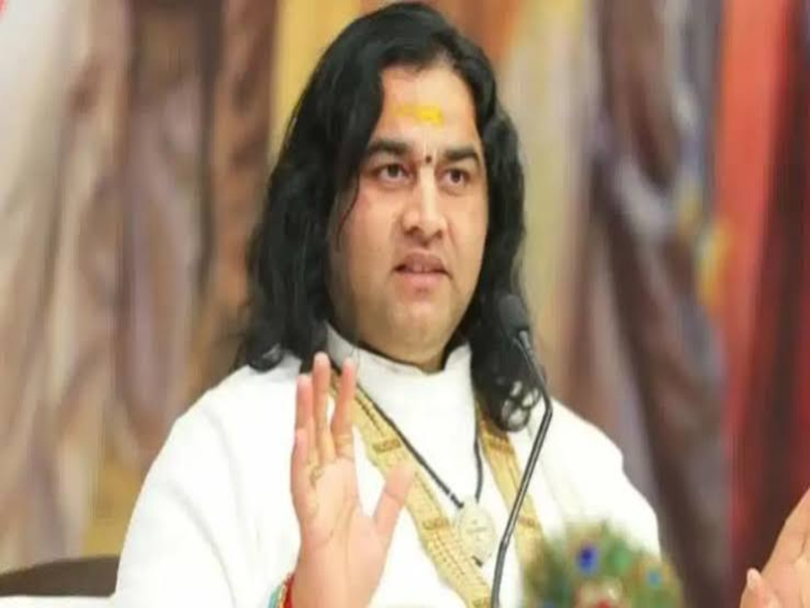 रायपुर में कथा के कार्यक्रमों की शुरुआत 8 जुलाई को भव्य कलश यात्रा के साथ हुई।