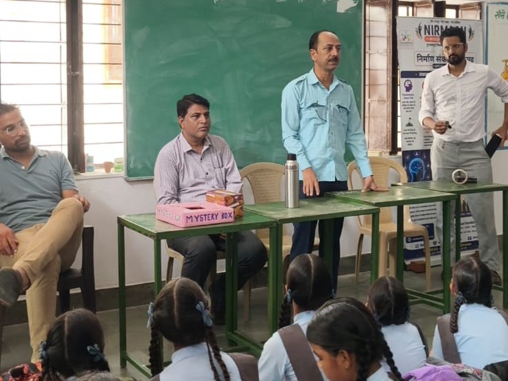 बालिका शिक्षा को सशक्त बनाने का संकल्प लिया