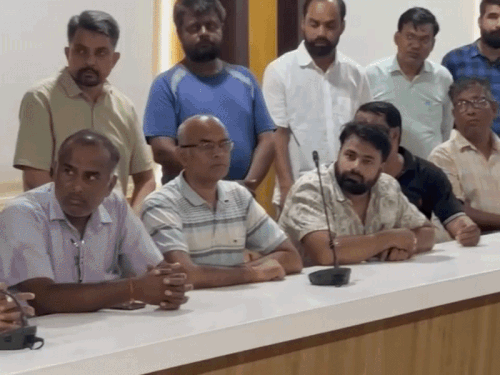 नगर परिषद का प्रस्ताव 100 फीट का, व्यापारी बोले-80 फीट ही चौड़ाई करें, 5 सदस्यीय कमेटी देगी रिपोर्ट|सीकर,Sikar - Dainik Bhaskar