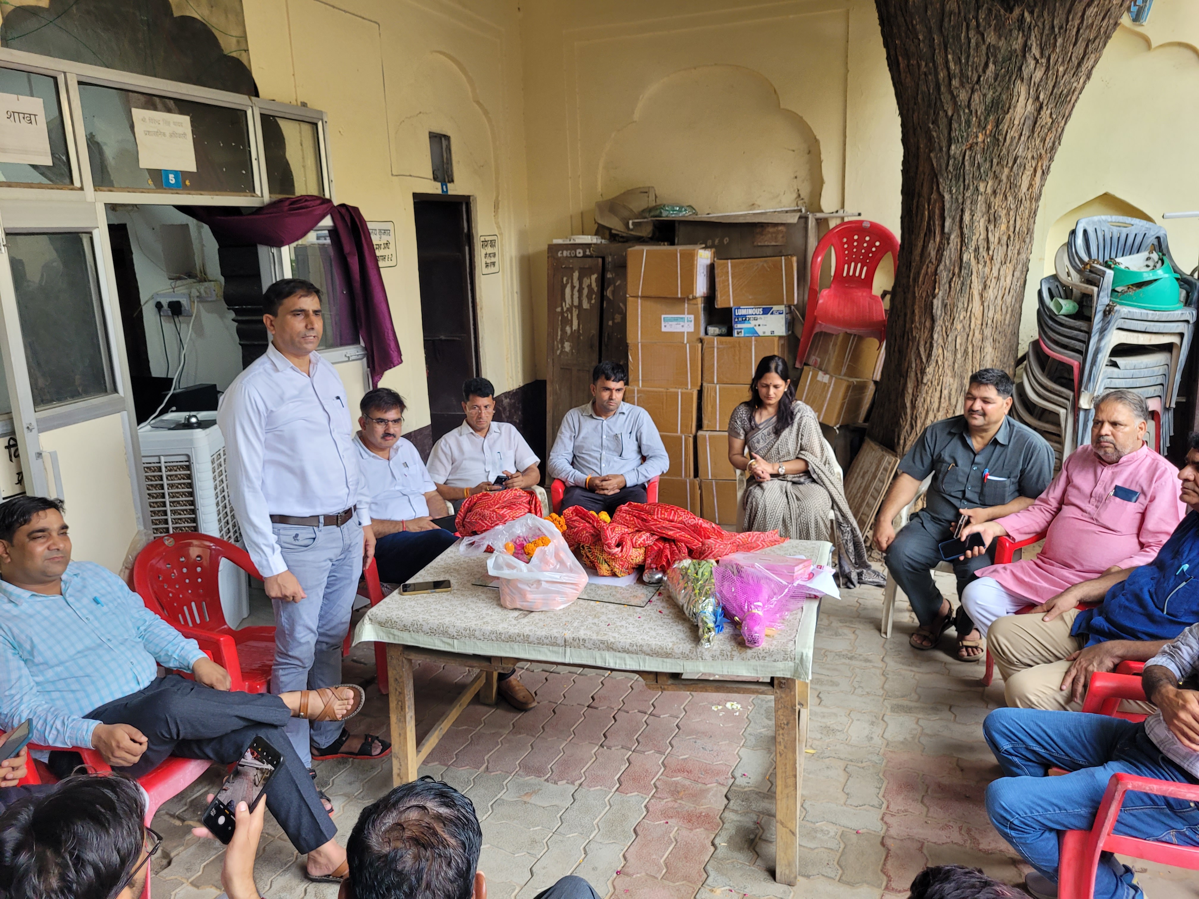 दोनों अधिकारियों ने संभाला पदभार, शिक्षा विभाग ने किया स्वागत