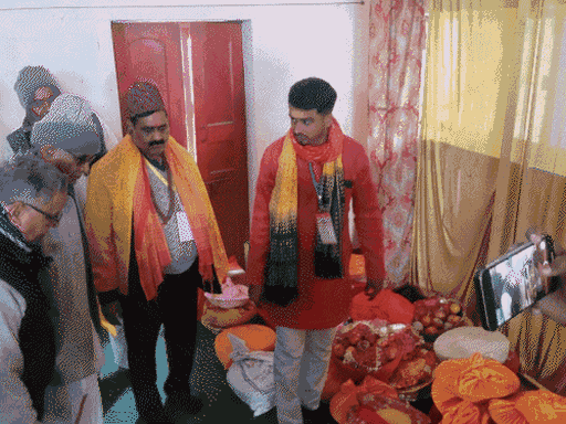 हे चित्र 2024 चे आहे, जेव्हा जनकपूरहून रामलल्लाच्या प्राणप्रतिष्ठेपूर्वी 5000 भेटवस्तू आल्या होत्या.