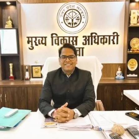 2020 बैच के IAS अजय कुमार गौतम का ट्रांसफर इटावा से गाजियाबाद कर दिया गया है।