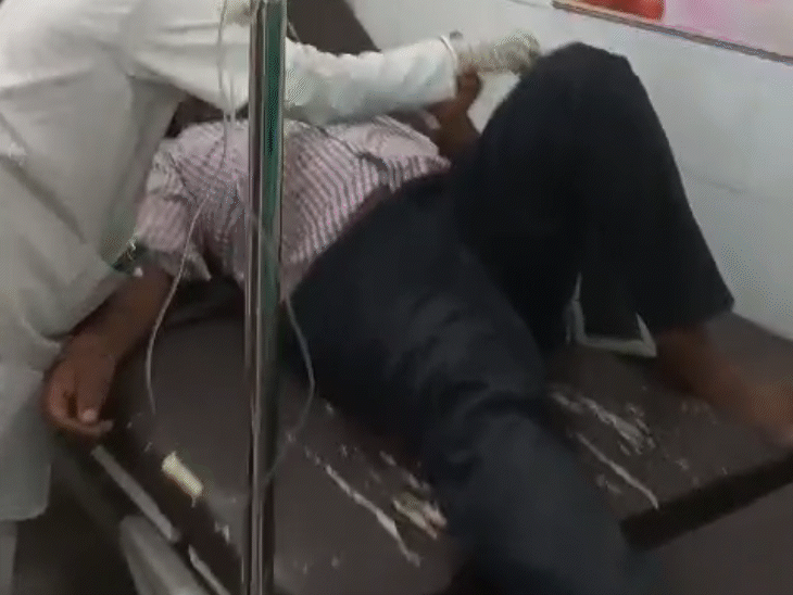 भानु प्रताप और रेखा का जिला अस्पताल में इलाज चल रहा है।