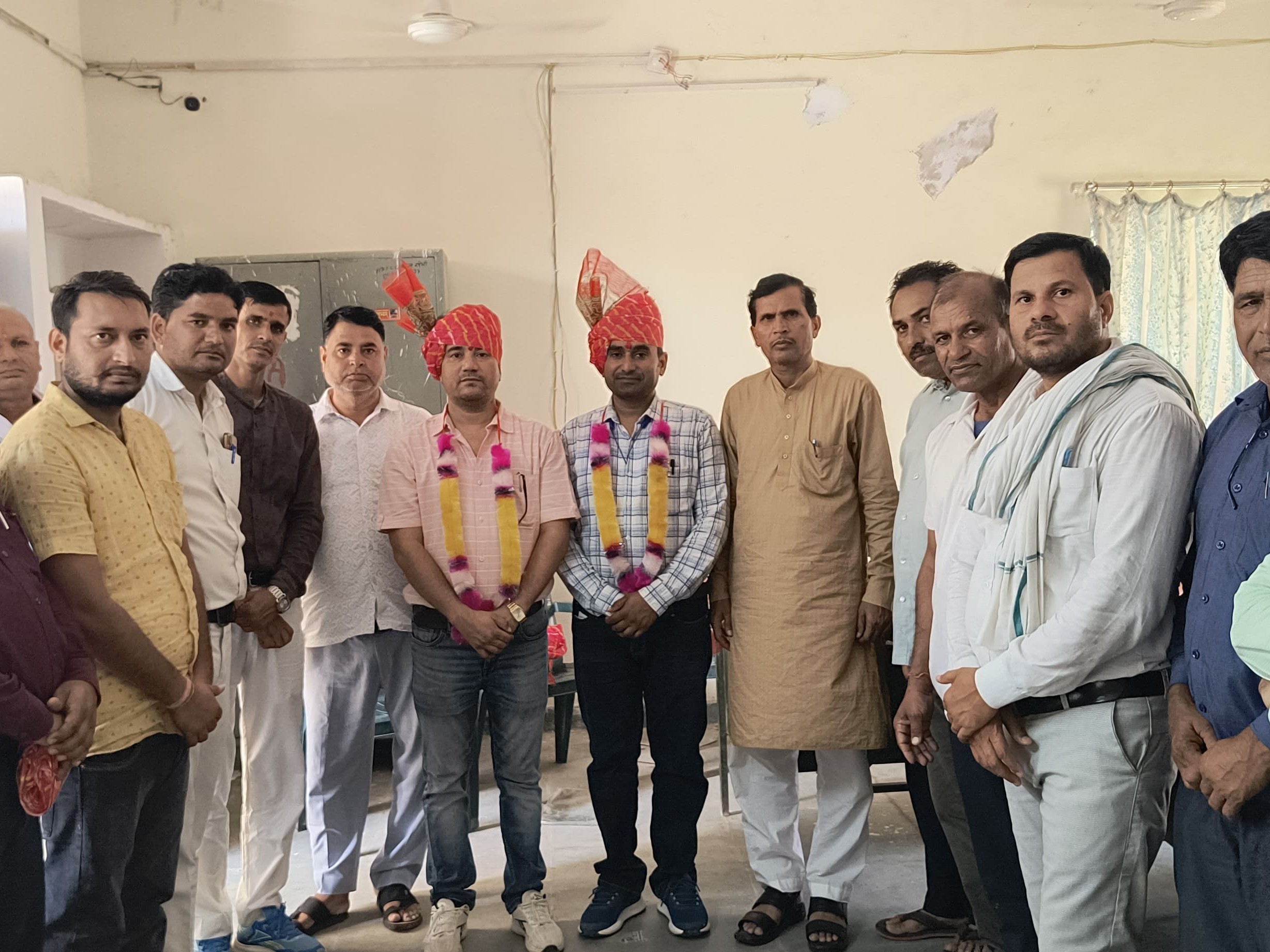 हेमराज मीणा बने अतिरिक्त मुख्य ब्लॉक शिक्षा अधिकारी, नरेश कुमार मीणा ने संभाला आरपी का कार्यभार