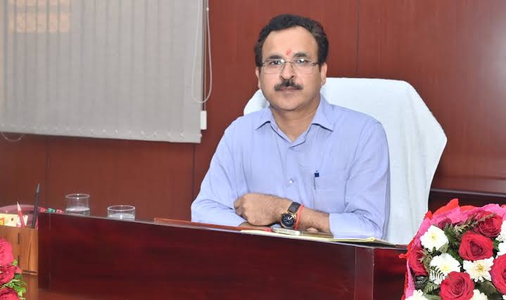 सीडीएलयू के वीसी प्रो. विजय कुमार।