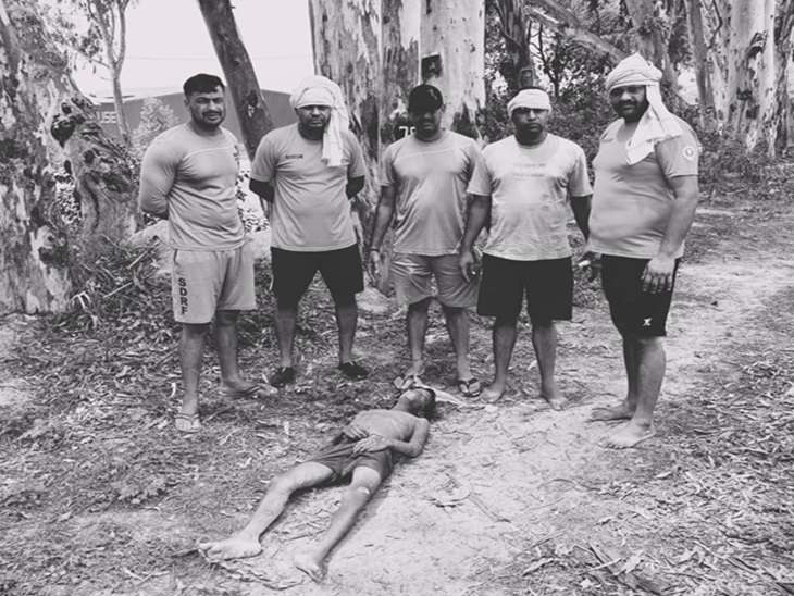 नहाने के लिए गए थे 2 सगे भाई, एक का शव बरामद, SDRF चल रही सर्च ऑपरेशन|रोहतक,Rohtak - Dainik Bhaskar