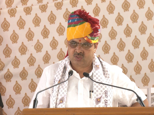 सीएम भजन लाल ने कहा- 8वें वेतन आयोग पर कमेटी विचार करेगी।