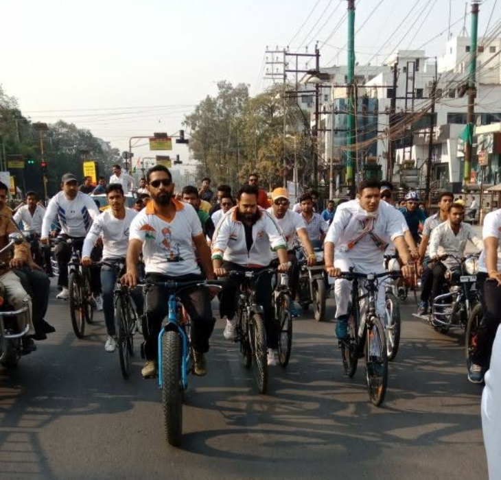 कई बार साइकिल यात्रा कर चुके हैं जीतू पटवारी।
