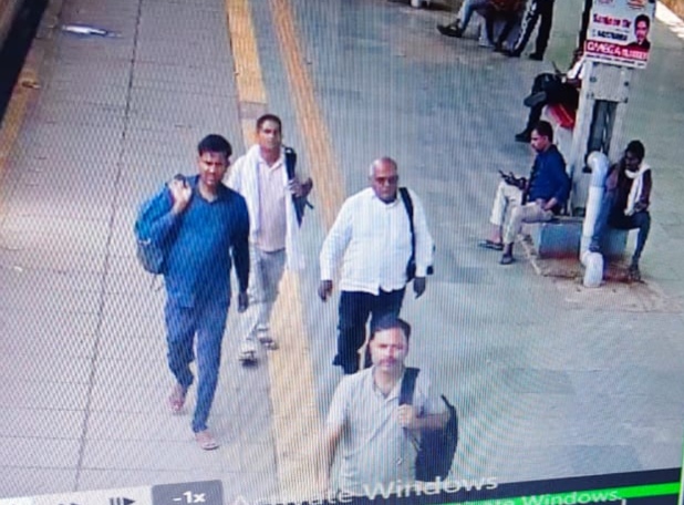 बदमाश CCTV में भी कैद हो गए थे।