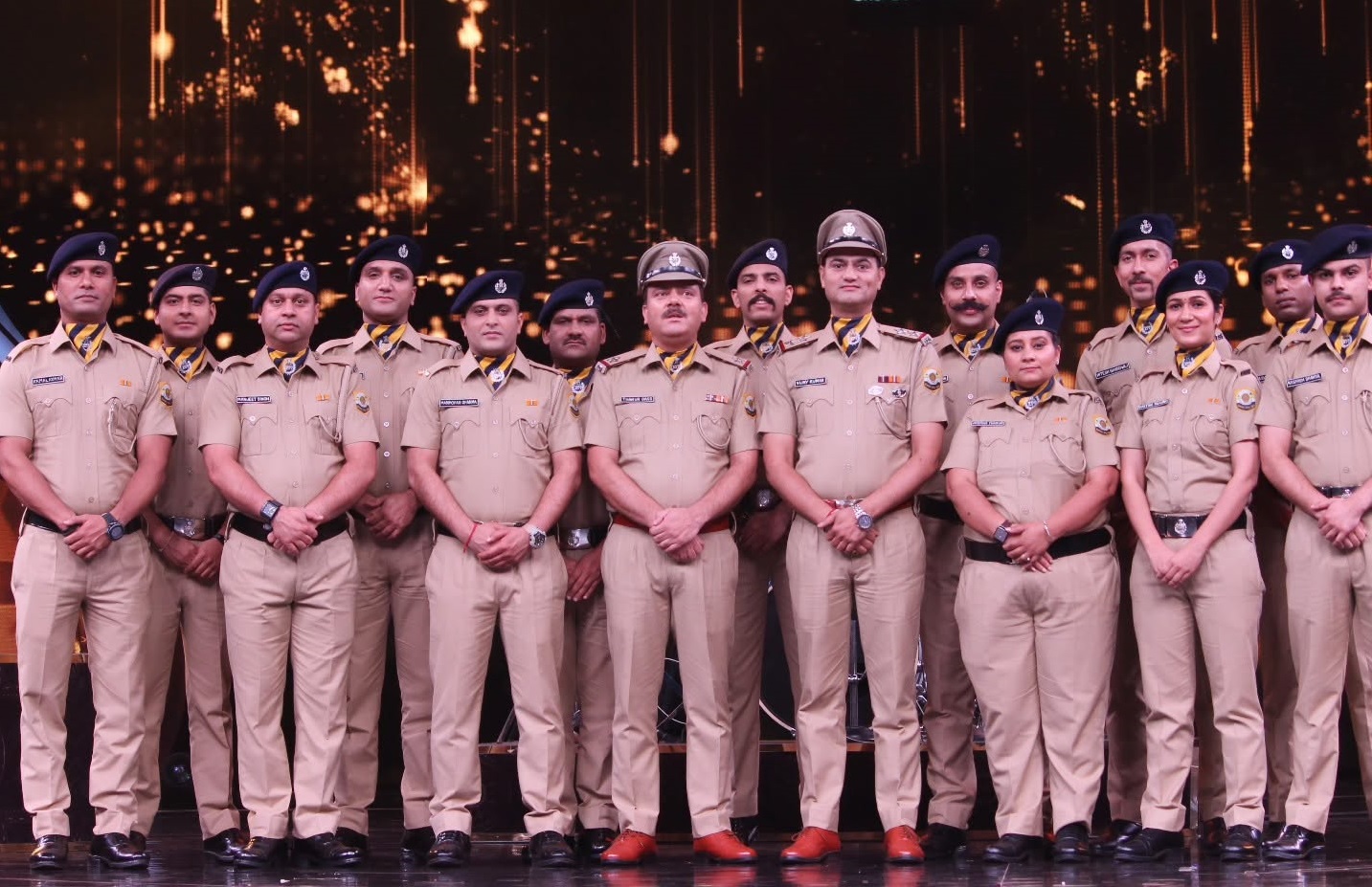 विजय कुमार के नेतृत्व में पुलिस बैंड।