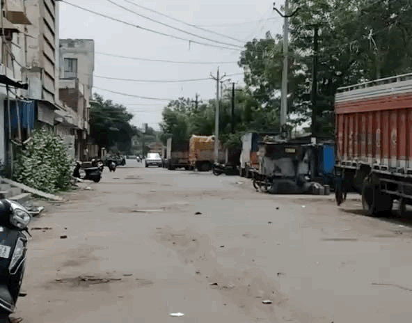 हड़ताल के चलते ट्रांसपोर्ट मार्केट में सन्नाटा छाया रहा