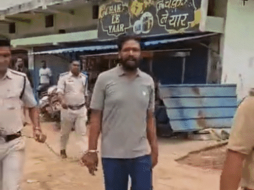 आरोपी ने हिंदुस्तान जिंदाबाद, पाकिस्तान मुर्दाबाद के नारे लगाए।