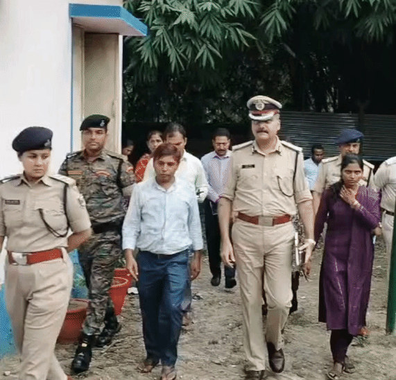 जिस कस्तूरबा गर्ल्स रेसिडेंशियल स्कूल में रिंकू की लाश मिली थी, विकास वैभव और उनकी टीम ने उस स्कूल में क्राइम सीन को रिक्रिएट भी किया था।