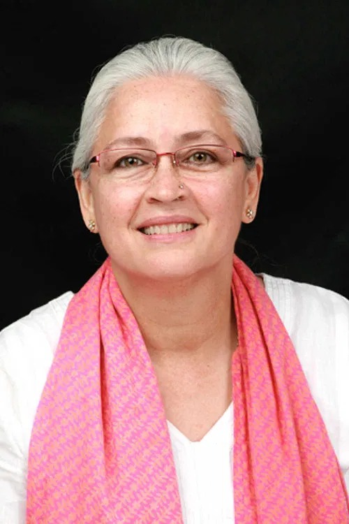 नफीसा अली ने कैंसर से अपनी लड़ाई को याद करते हुए कहा कि कठिन समय में साहस और सकारात्मक सोच सबसे बड़ी ताकत है।