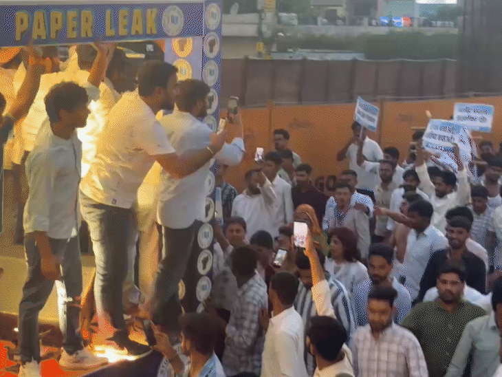 पैदल मार्च गुर्जर की थड़ी से त्रिवेणी नगर चौराहे तक निकाला गया।
