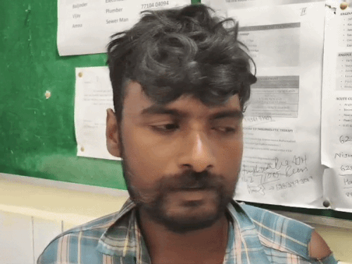 लवकुश कुमार बोला- पत्नी संतोष देवी की तबीयत बेहद खराब थी और उन्हें लगातार उल्टियां हो रही थीं।