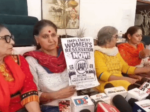रोहतक में महिला संगठन हुए इकट्ठे; महिलाएं बोलीं-जंतर-मंतर पर प्रदर्शन करेंगे|रोहतक,Rohtak - Dainik Bhaskar
