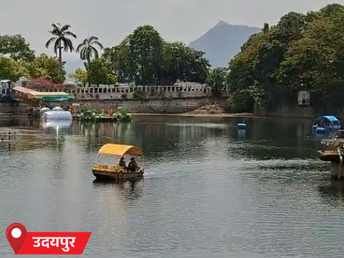 उदयपुर में मौसम साफ रहा, जिले में कहीं-कहीं हल्के बादल भी छाए रहे।
