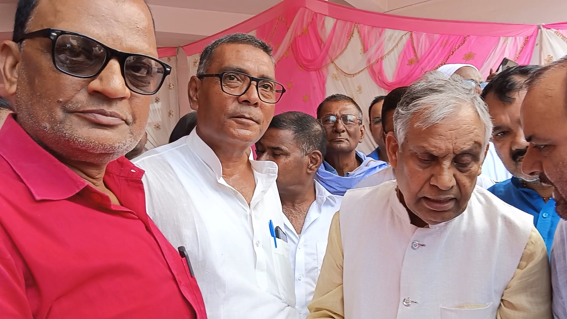 केंद्रीय मंत्री से मिला जिला प्राथमिक शिक्षक संघ का प्रतिनिधि मंडल।