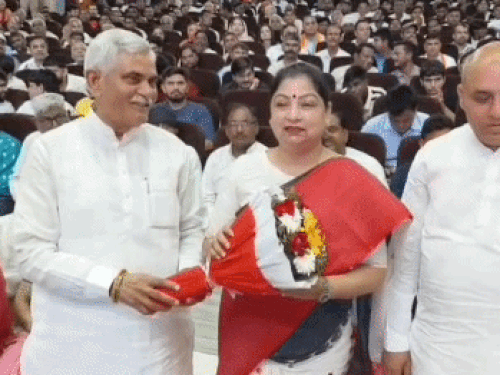 रोहतक में महिला आयोग चेयरपर्सन बोलीं-गंदी मानसिकता वाले समय रहते सुधर जाएं|रोहतक,Rohtak - Dainik Bhaskar