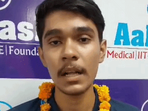 643 अंक हासिल करने वाले अजय कौशिक।